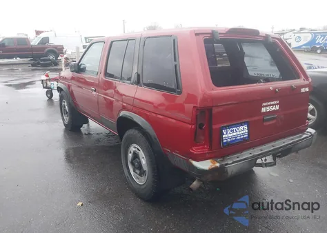 1995 Nissan Pathfinder Le/Se/Xe from USA, damaged, VIN JN8HD17Y9SW101423